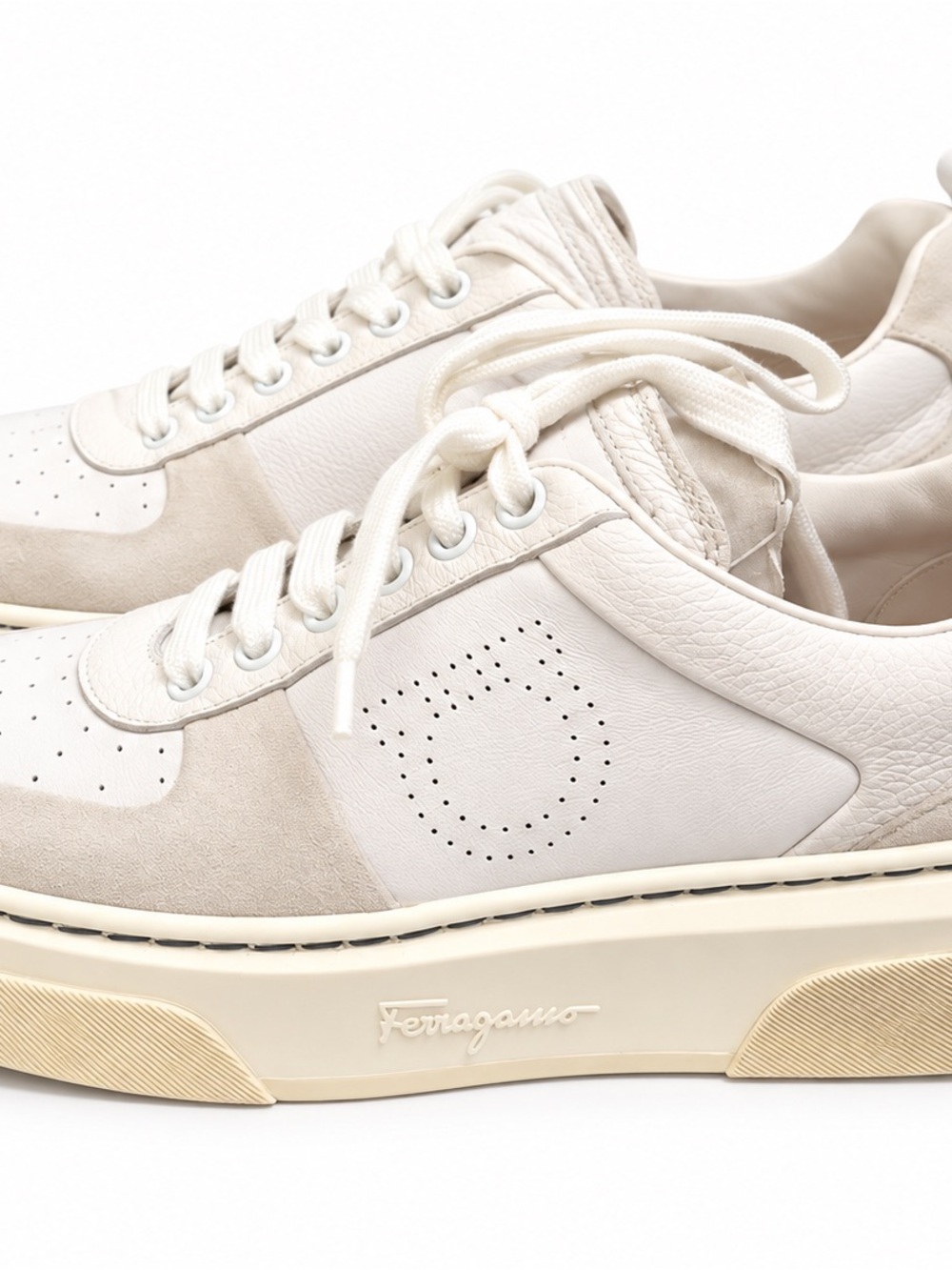 Salvatore Ferragamo Cream & White Low-Top Leather Sneakers Size 8